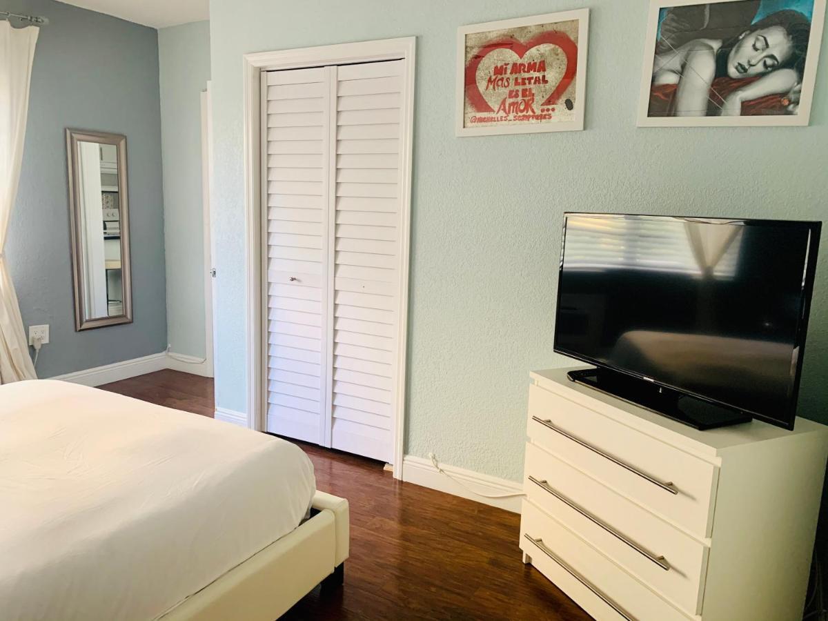 Sun Sand And Love - 1 Bed, 2 Bath Condo Маями Бийч Екстериор снимка